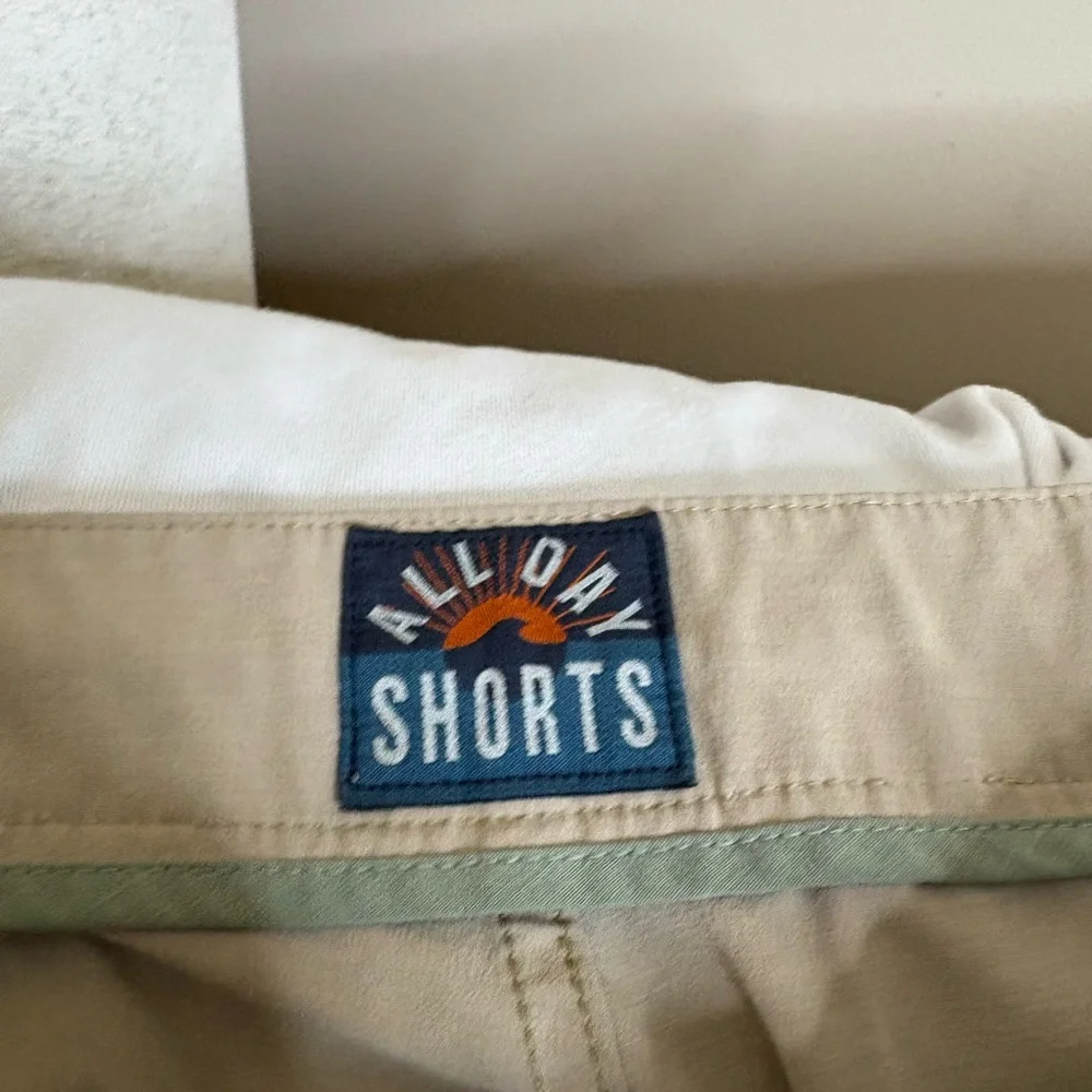 FAHERTY All Day Shorts Mens 36 Beige Khaki 9